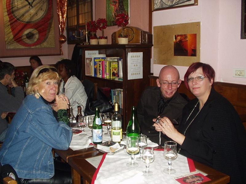 Inge Kreuzer,Herwig Maria Stark und Elisabeth Rass vom "Verein Biennale Austria"