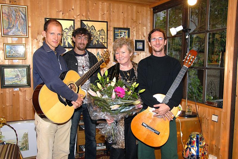 Florian Hammer, Christian Rhylko, ilse Dungl und Aramis Gehberger bei der Vernissage
